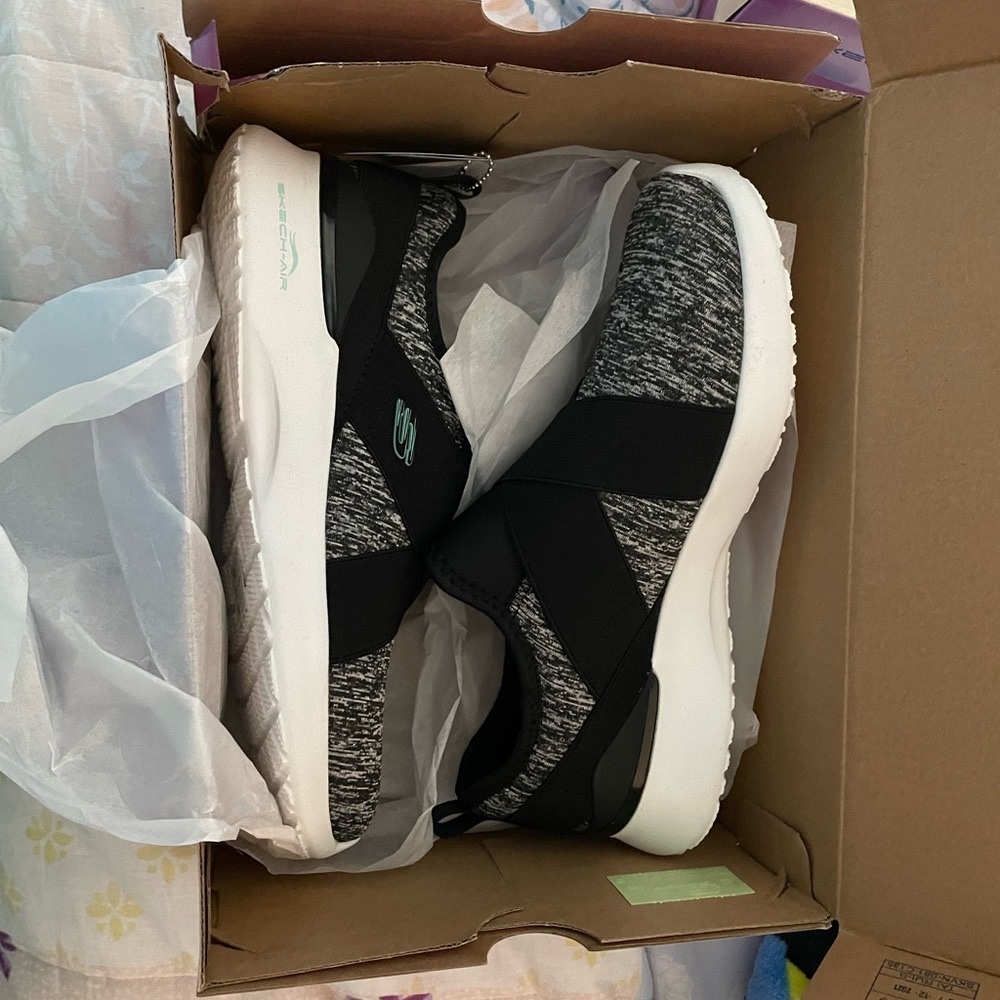 Sketchers slip on memory foam shoes